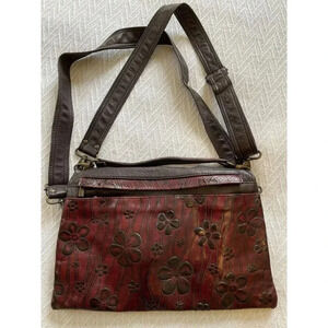 Made In Canada Leather  Flower Daisy Embossed Purse Burgundy Brown Boho Hippie